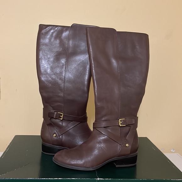 Lauren Ralph Lauren Boots - Picture 3 of 4